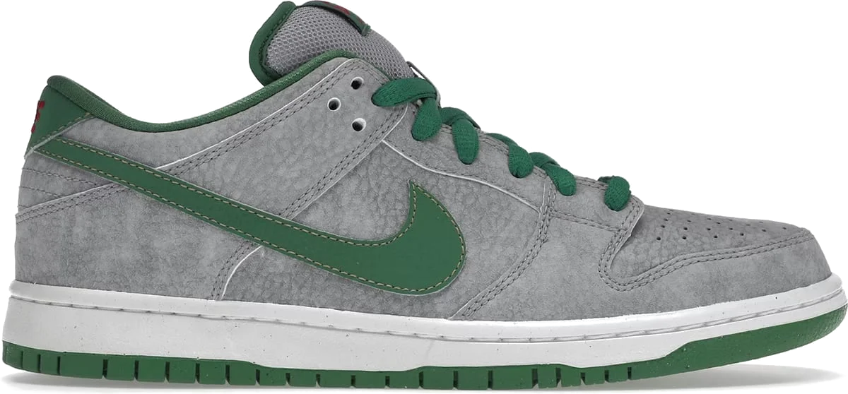 Nike SB Dunk Low Medusa