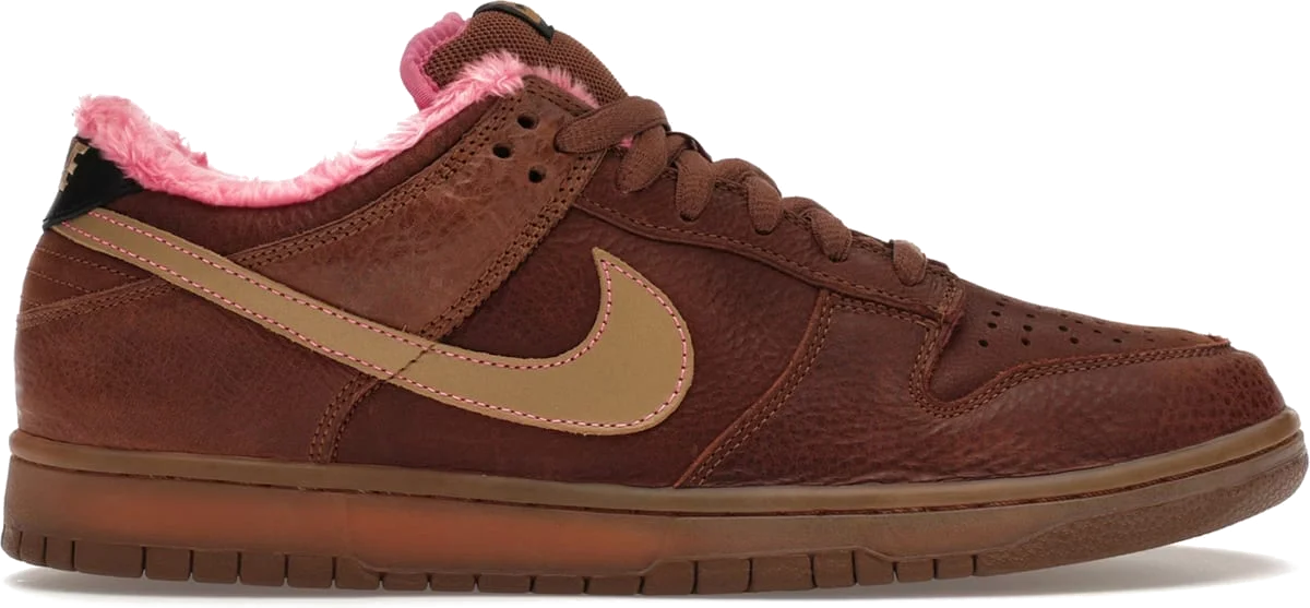 Nike SB Dunk Low Gibson Guitar Case