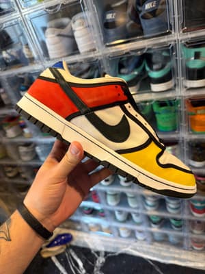 Nike SB Dunk Low Piet Mondrian