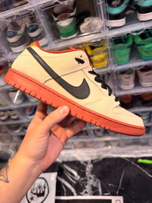 Nike SB Dunk Low Hennessey