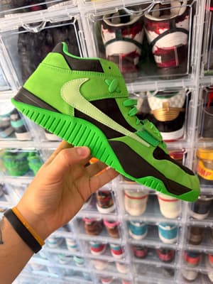 Travis Scott Green Spark
