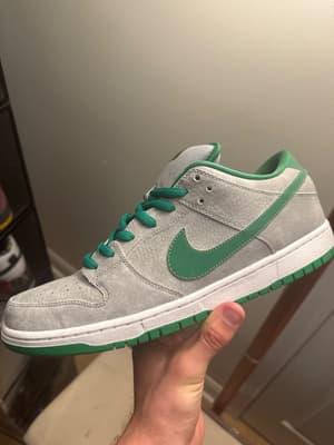 Nike SB Dunk Low Medusa