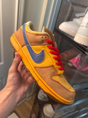 Nike SB Dunk Low Newcastle Brown Ale