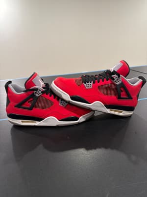 Jordan 4 Toro Bravo