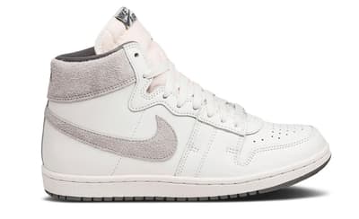 Nike air ship