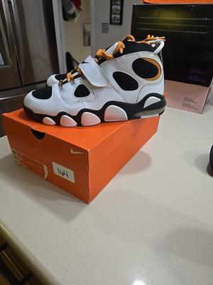 Nike Air Cb 34 White - 316940-101 2007 RARE 1 OF 4 ON APP ONLY BRAND NEW