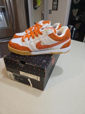 Size 7 M /9.5 W Nike 6.0 Safety Orange BRAND NEW IN BOX FROM 2006 VERY RARE FIND