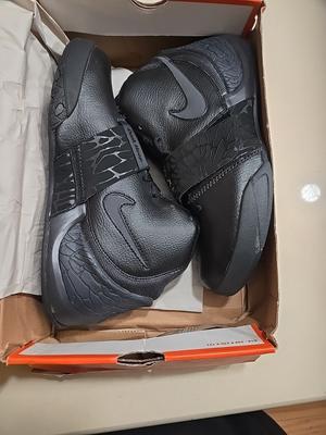 NIKE Zoom Dunk Hoop Black Leather Basketball 324917-002 2008 DAMAGED 📦