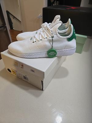Size 10.5 adidas Pharrell x Tennis Hu Green Current Bid Is 199 Don't Offer Less!