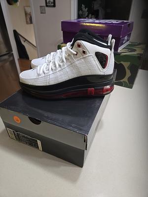 Size 5.5Y / 7W /5.5M - Air Jordan Take Flight White Varsity Red 2010 VERY RARE!!