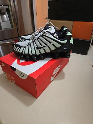 Nike Shox TL Vapor Green Black AV3595-300 BRAND NEW IN BOX
