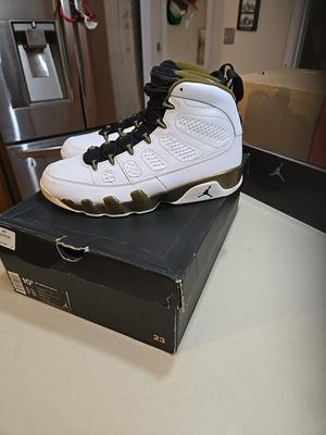 Air Jordan 9 Retro Statue 2015 BRAND NEW IN BOX BEST PRICE ON APP