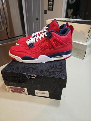 Air Jordan 4 Retro FIBA Very Near Deadstock Condition Super Clean 👀📸