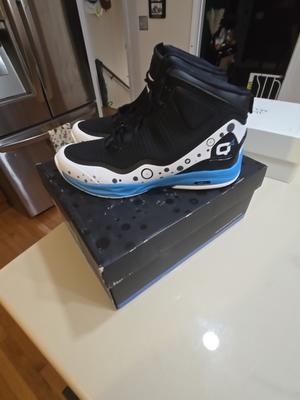 Q4 Aster White Mid Basketball Shoe SIZE 12 New In Original Box Q4MB-015