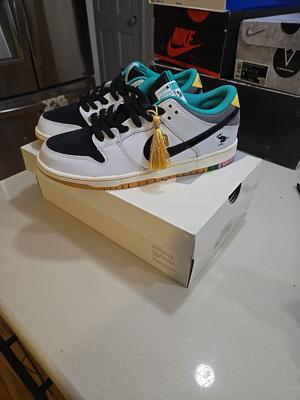 CSEF x Nike Dunk SB Low White Clear Emerald Right Shoe Sz9 / Left Sz9.5