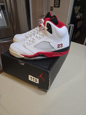 Air Jordan 5 Retro 2013 Fire Red BRAND NEW IN BOX MINOR YELLOWING ON ⬇️
