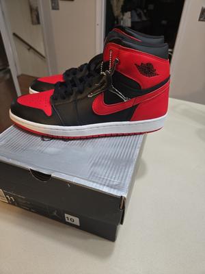 Air Jordan 1 Retro 2001 Bred Black/Varsity Red 00817 Out Of 05134 RARE
