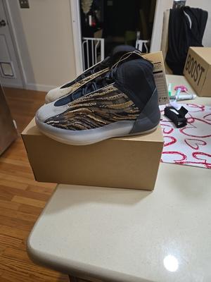 YEEZY QNTM KIDS GX1332 AMBER TINT SZ 12 K